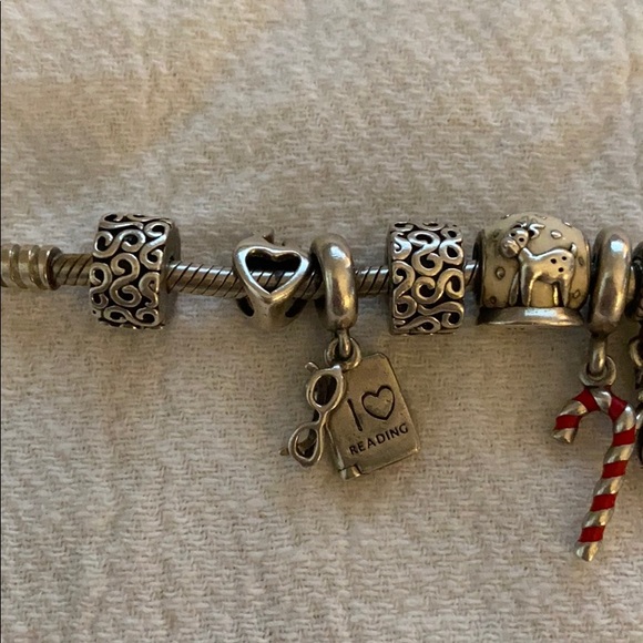 Pandora bracelet with 17 charms - Picture 1 of 4